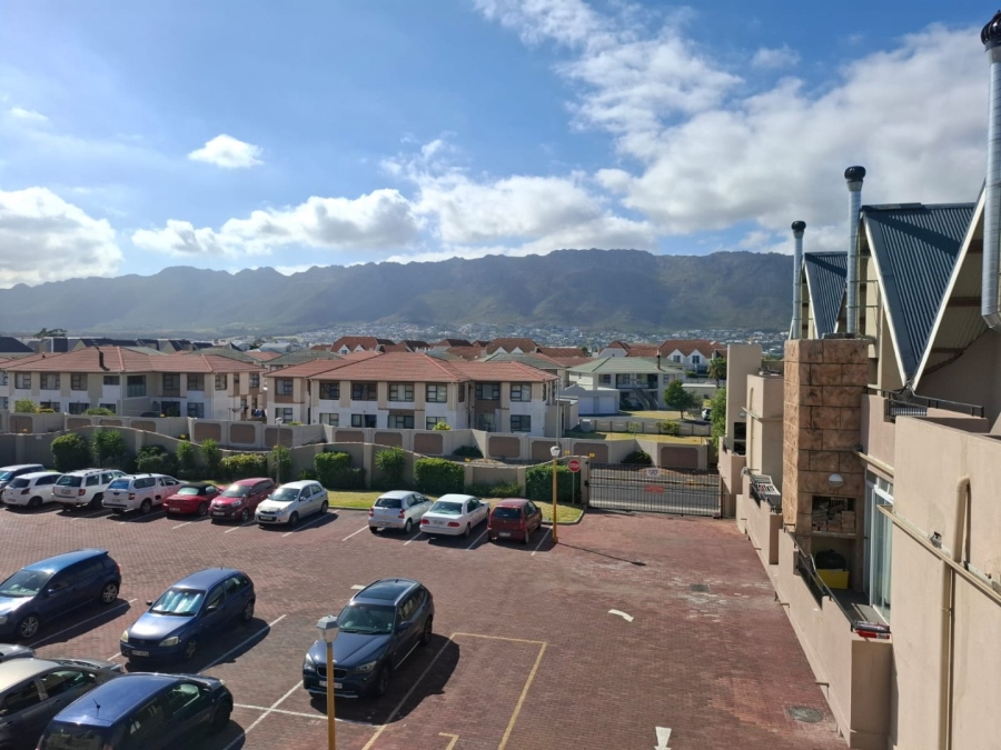 To Let 1 Bedroom Property for Rent in Gordons Bay Central Western Cape